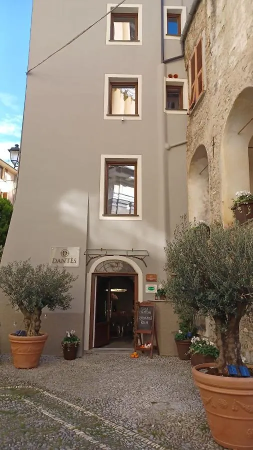 Dantes Apartment Pieve di Teco 0*,