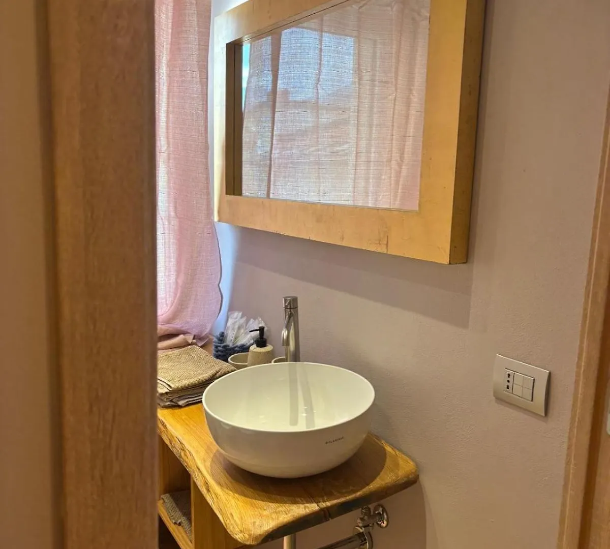 Dantes Apartment Pieve di Teco Italy